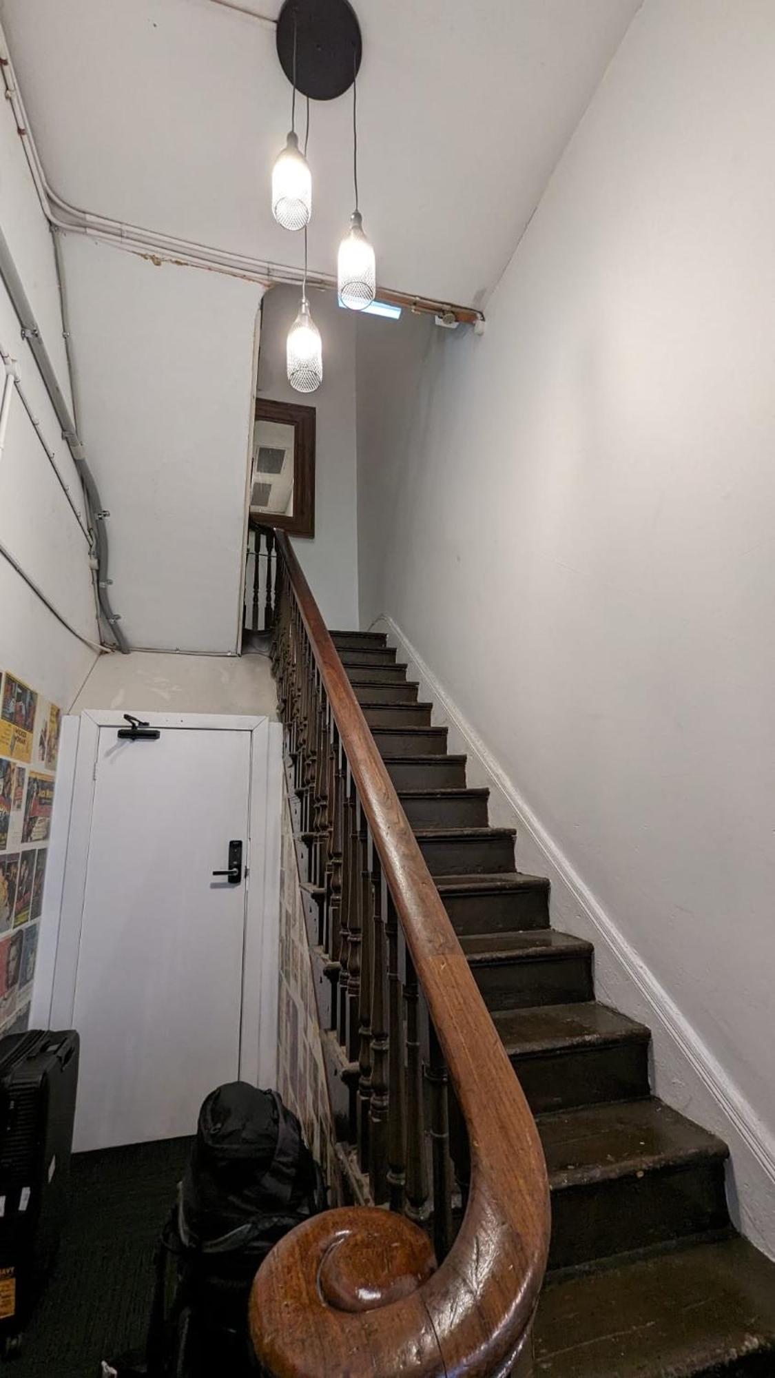 Base Camp Hostel Adelaide Ngoại thất bức ảnh